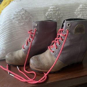 Sorel Joan of Arctic Wedge size 8.5